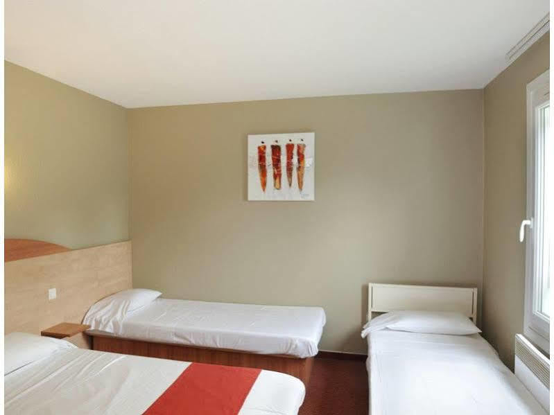 Kyriad Direct Orleans - La Chapelle St Mesmin Exteriör bild