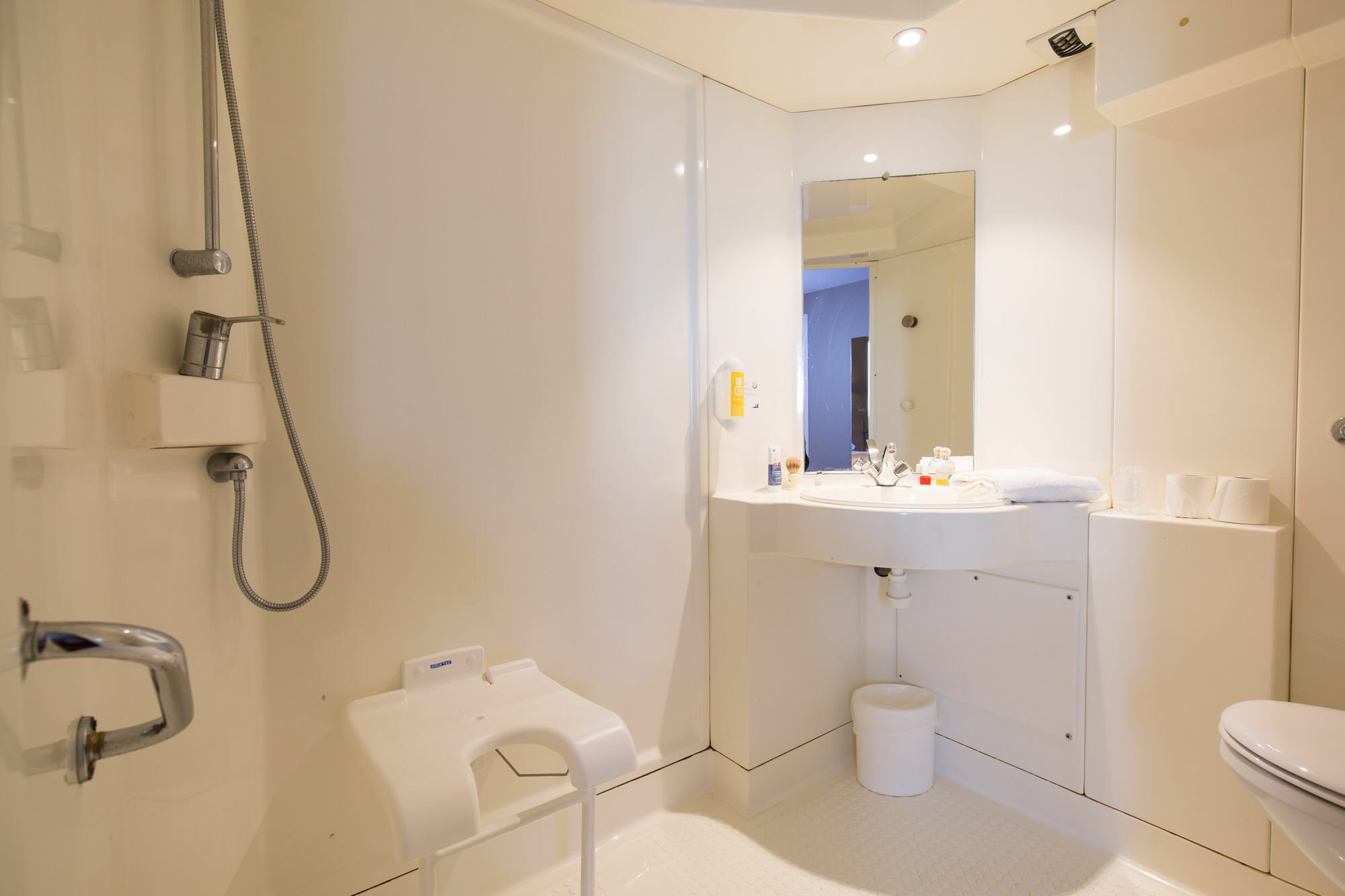 Kyriad Direct Orleans - La Chapelle St Mesmin Exteriör bild