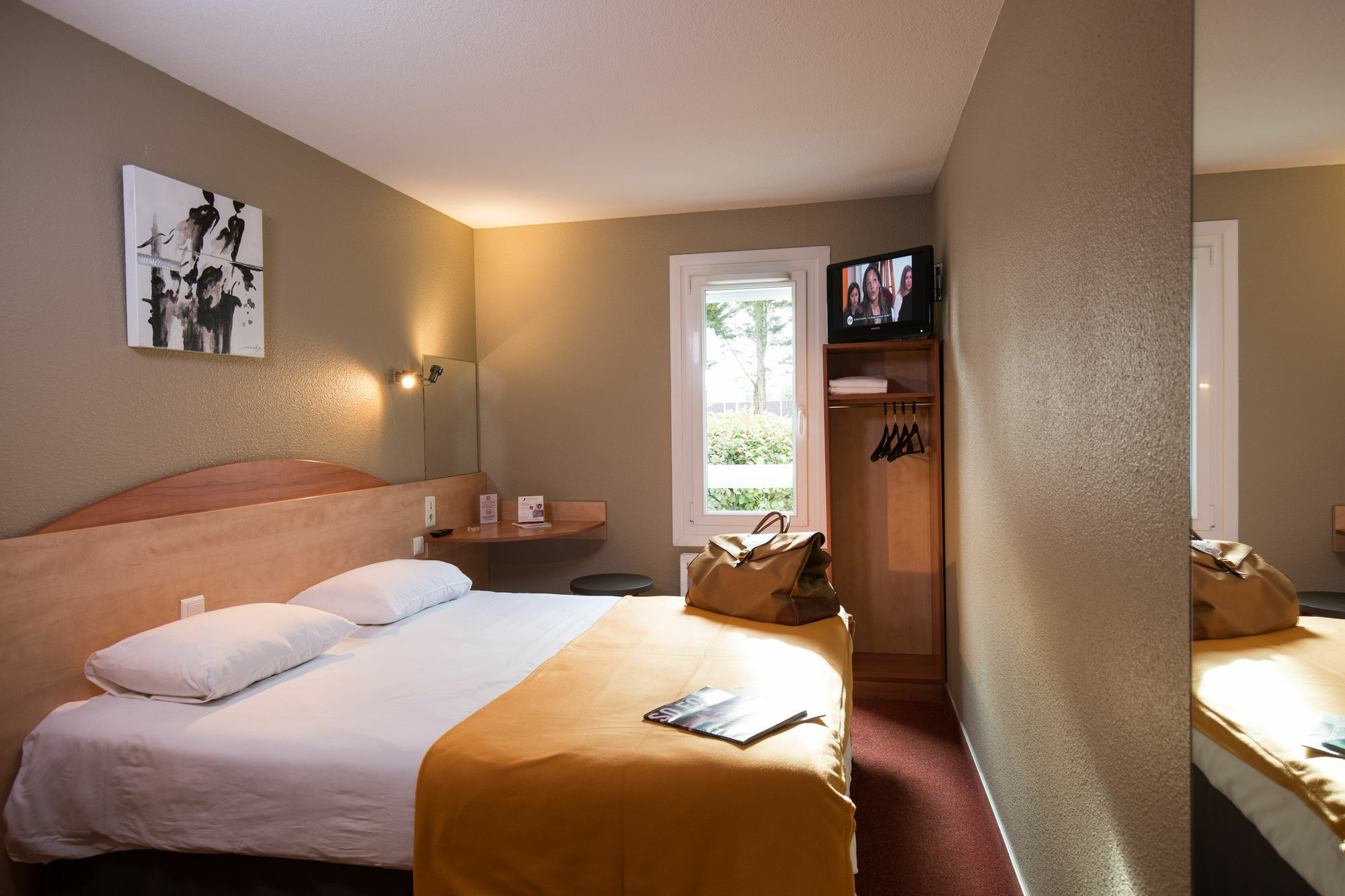 Kyriad Direct Orleans - La Chapelle St Mesmin Exteriör bild
